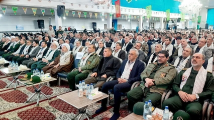 آیین گرامیداشت سالروز شهادت سرداردلها سپهبد حاج قاسم سلیمانی با حضور سردارگشتاسبی فرماندهی قرارگاه حمزه سیدالشهدا، در مسجد جامع شاهین دژ برگزارشد